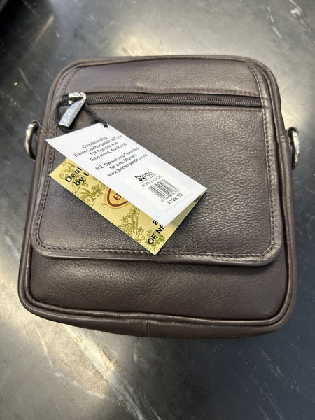 Jahleh Leather Compact Handbag - Brown