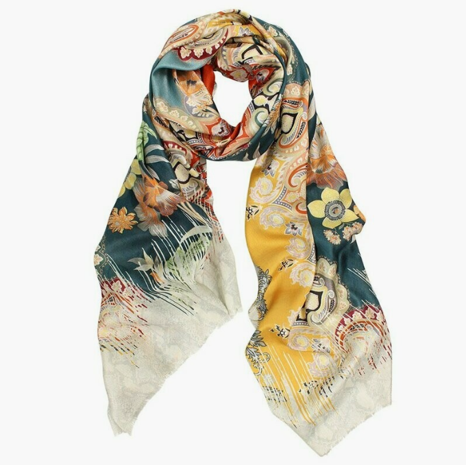 Carlotta Scarf