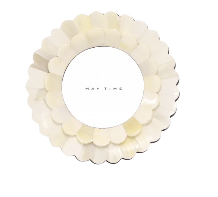 Scalloped Round Frame Cream
