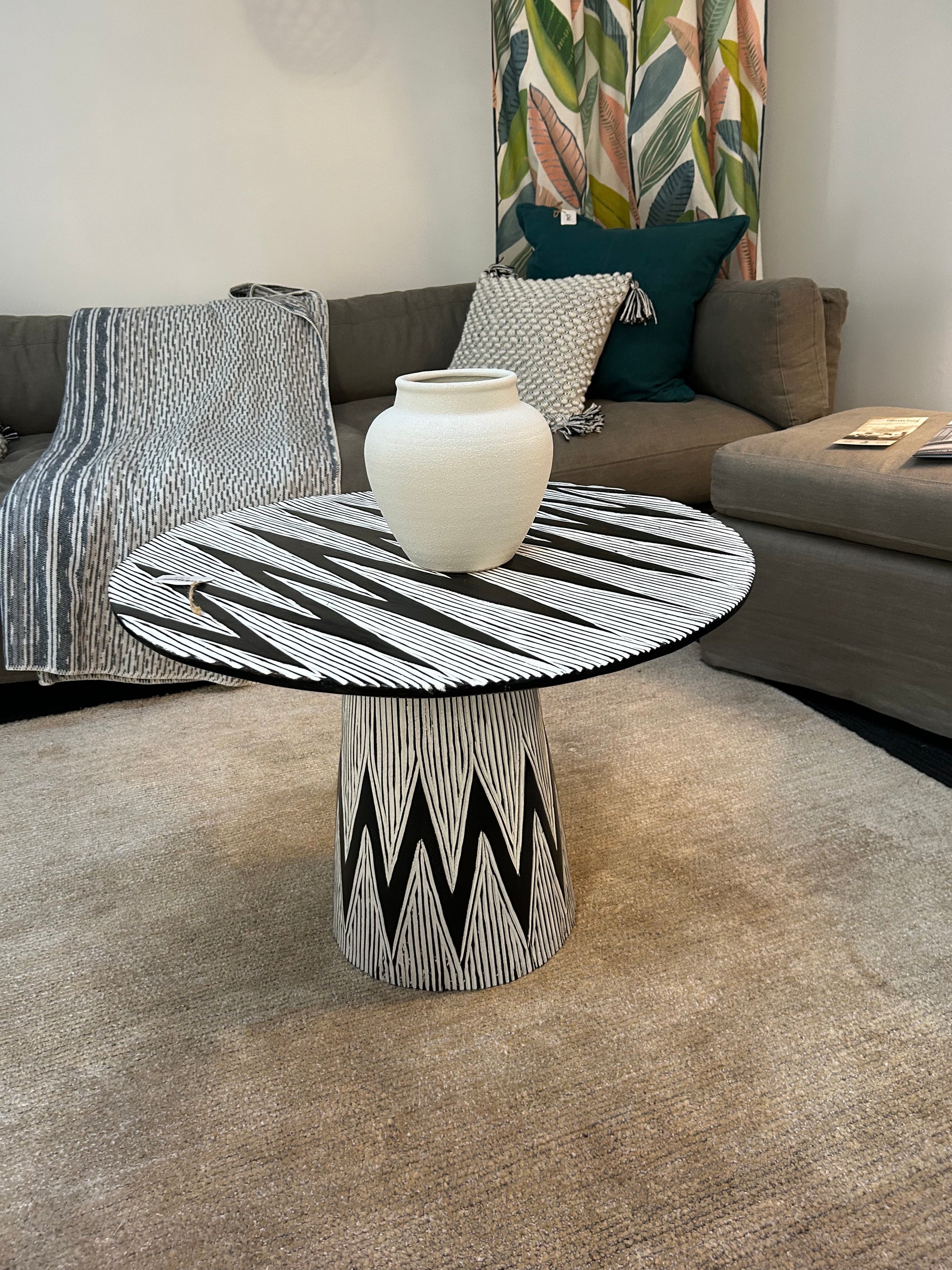 Zig Zag Table