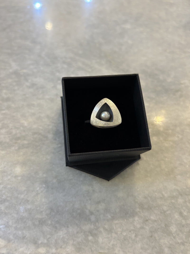 Silver Triangle Pearl ring