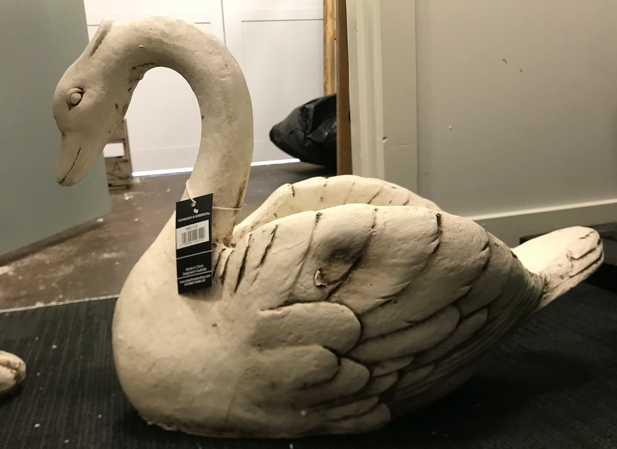 Fibre clay swan planter