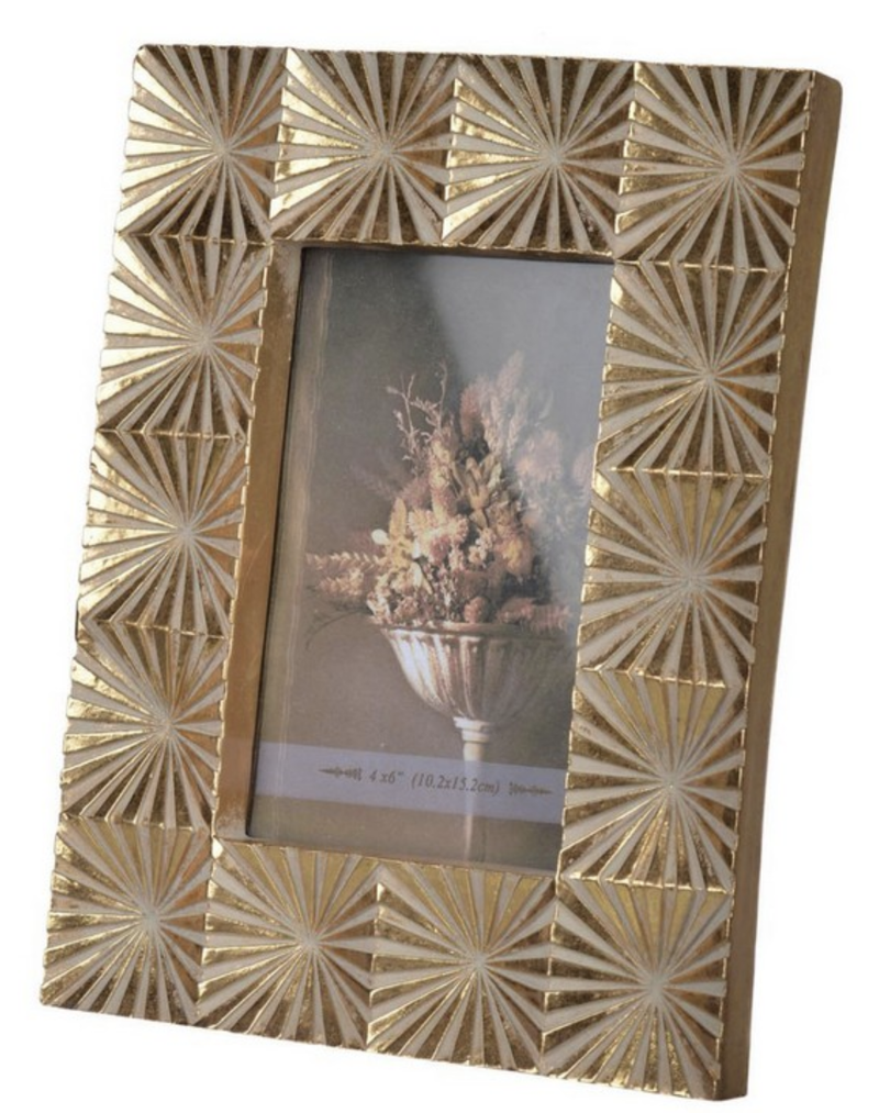 Gold 4 x 6 Photo Frame