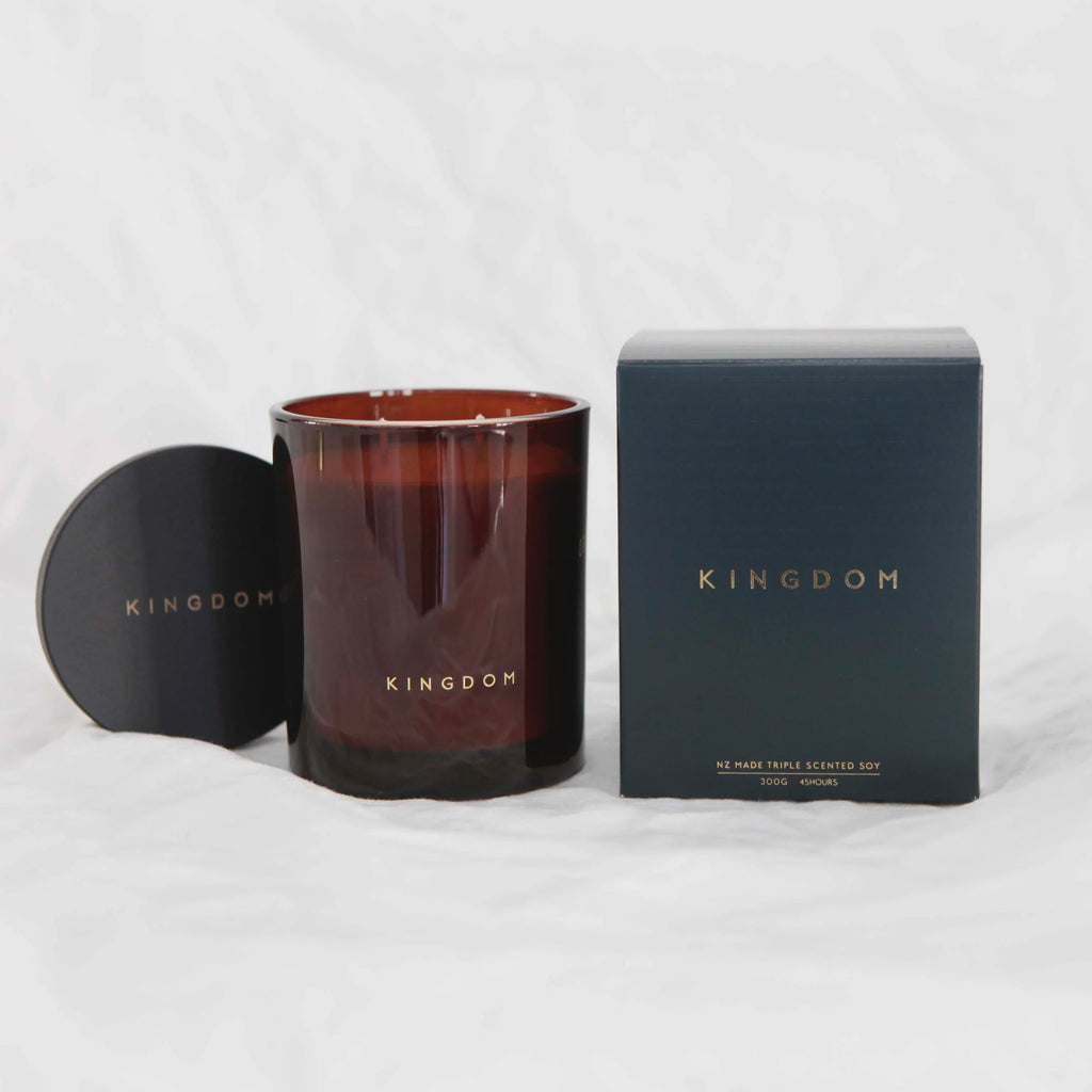 Kingdom - Amber Candle - English Pine & Cedar